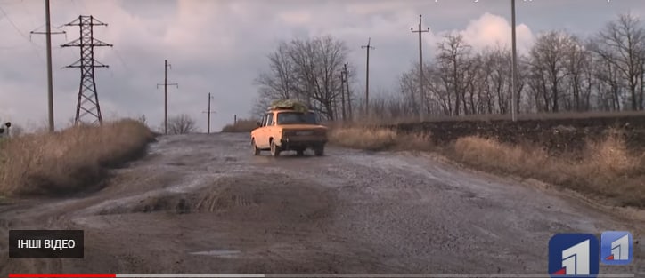 Дорога смерті: через погану дорогу швидкі не встигають довозити пацієнтів до лікарні