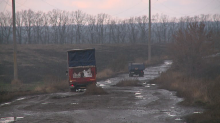 Дорога смерті: через погану дорогу швидкі не встигають довозити пацієнтів до лікарні