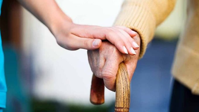 ☝?Українців зобов'яжуть утримувати літніх батьків. В іншому разі громадяни втратять право на спадщину.