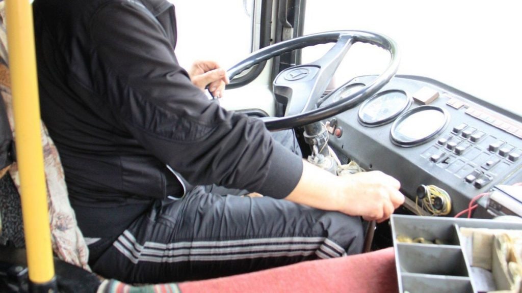 ​‼️У Дніпрі водії автобусів самовільно ввели години для пільговиків.
