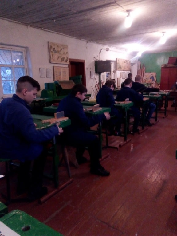 Струс мозку на уроці праці. У Новомосковську через пустощі серйозно постраждав школяр.