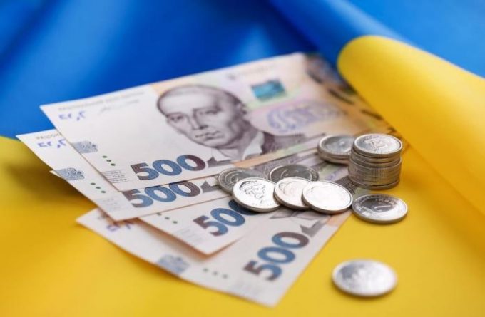В Україні зросте прожитковий мінімум та мінімальна зарплата
