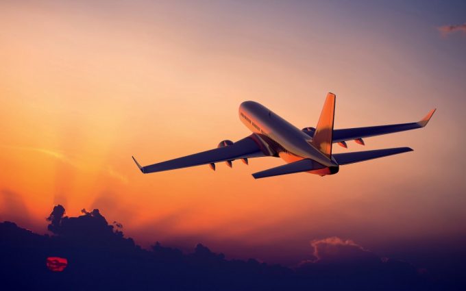?Літаком з Дніпра до Львова за 830 гривень