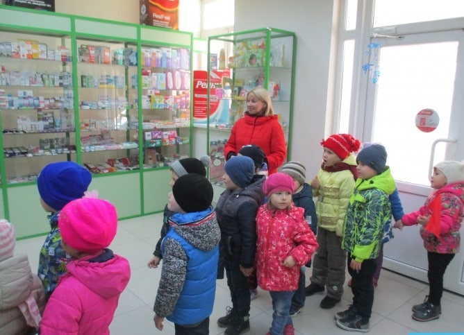 Рада запровадила суворі штрафи за продаж лікарських засобів дітям