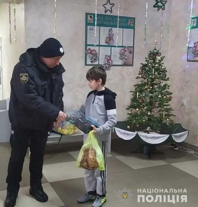 У Павлограді врятували батька з дитиною, які заблукали у лісі