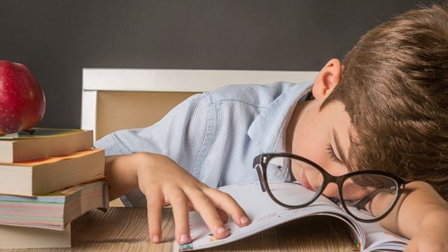 Ранній початок уроків шкодить школярам