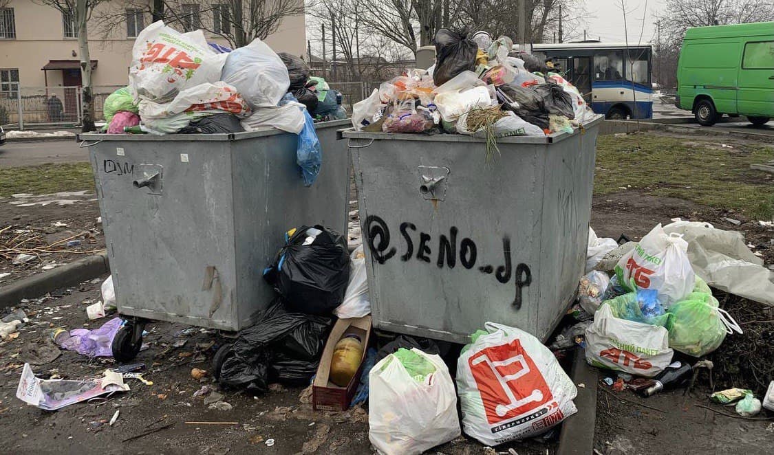 Офіційне роз’яснення: чому комунальники не змогли впоратися зі сміттям?