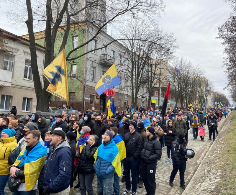 «Марш Єдності»: на знак консолідації нації, демонстрації готовності  Дніпра  до його оборони. 