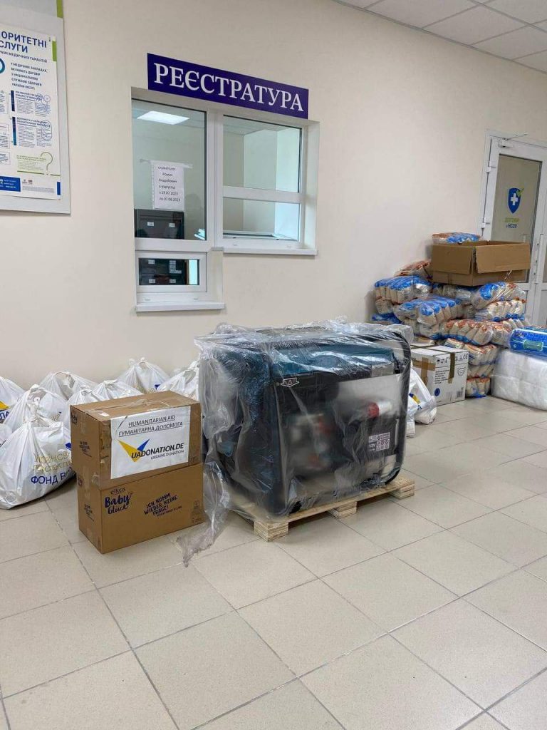 До Дня медичного працівника,  волонтери БО "Благодійний фонд "Крила Братерства" відвідали Центр Первинної медико-санітарної допомоги  Сурсько-Литовської громади Дніпровського району. 