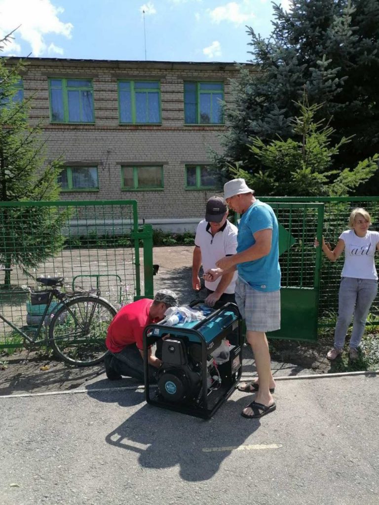 Благодійний фонд "Крила братерства"за допомоги  німецького фонду Ukraine Donation e.V., разом із Фонд Олександра Вілкула «Українська перспектива»,  передали  допомогу до найбільшогг дошкільного навчального закладу  №3 "Малятко" у  П’ятихатках. 