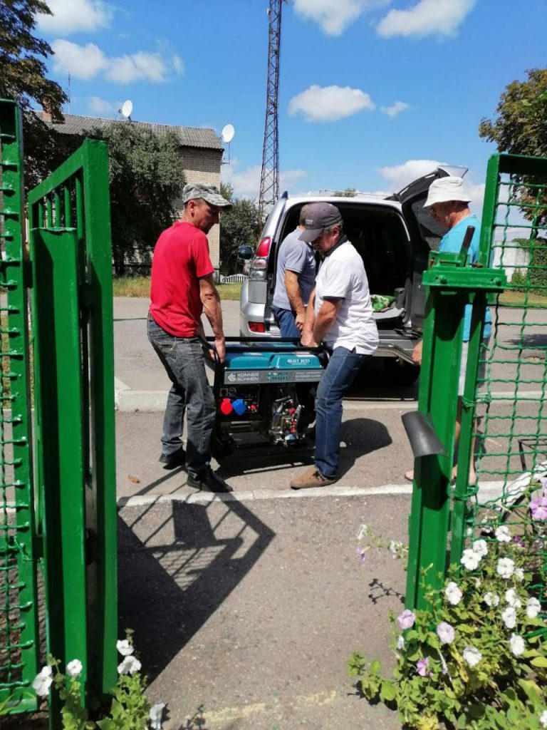 Благодійний фонд "Крила братерства"за допомоги  німецького фонду Ukraine Donation e.V., разом із Фонд Олександра Вілкула «Українська перспектива»,  передали  допомогу до найбільшогг дошкільного навчального закладу  №3 "Малятко" у  П’ятихатках. 