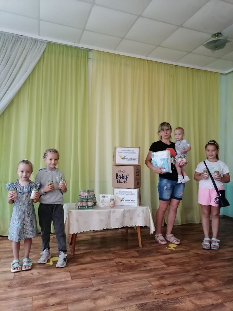 Благодійний фонд "Крила братерства"за допомоги  німецького фонду Ukraine Donation e.V., разом із Фонд Олександра Вілкула «Українська перспектива»,  передали  допомогу до найбільшогг дошкільного навчального закладу  №3 "Малятко" у  П’ятихатках. 