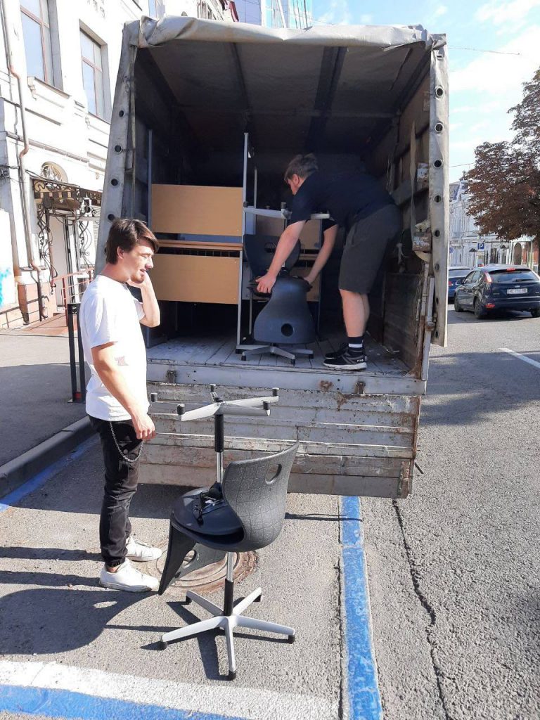 Наша мета - забезпечити щасливе дитинство, бо щасливі діти - це обіцянка майбутнього!