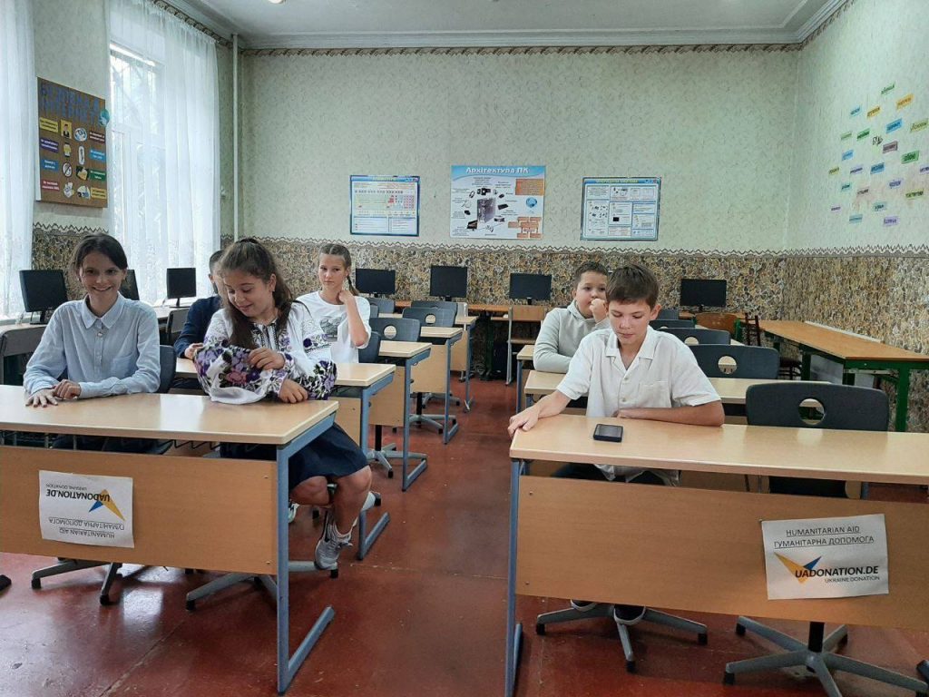 Наша мета - забезпечити щасливе дитинство, бо щасливі діти - це обіцянка майбутнього!