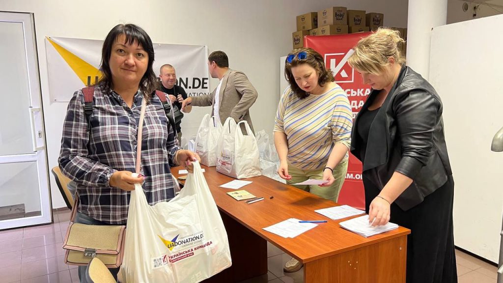 Продуктові набори сформували завдяки  німецькому фонду «Ukraine Donation»