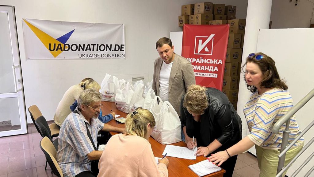 Продуктові набори сформували завдяки  німецькому фонду «Ukraine Donation»