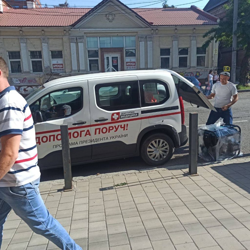 Допомагаємо найвіддаленішим медичним закладам нашої області