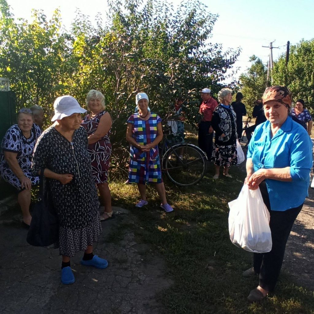 Надважливо, надавати  допомогу  тим, хто її потребує нагально.