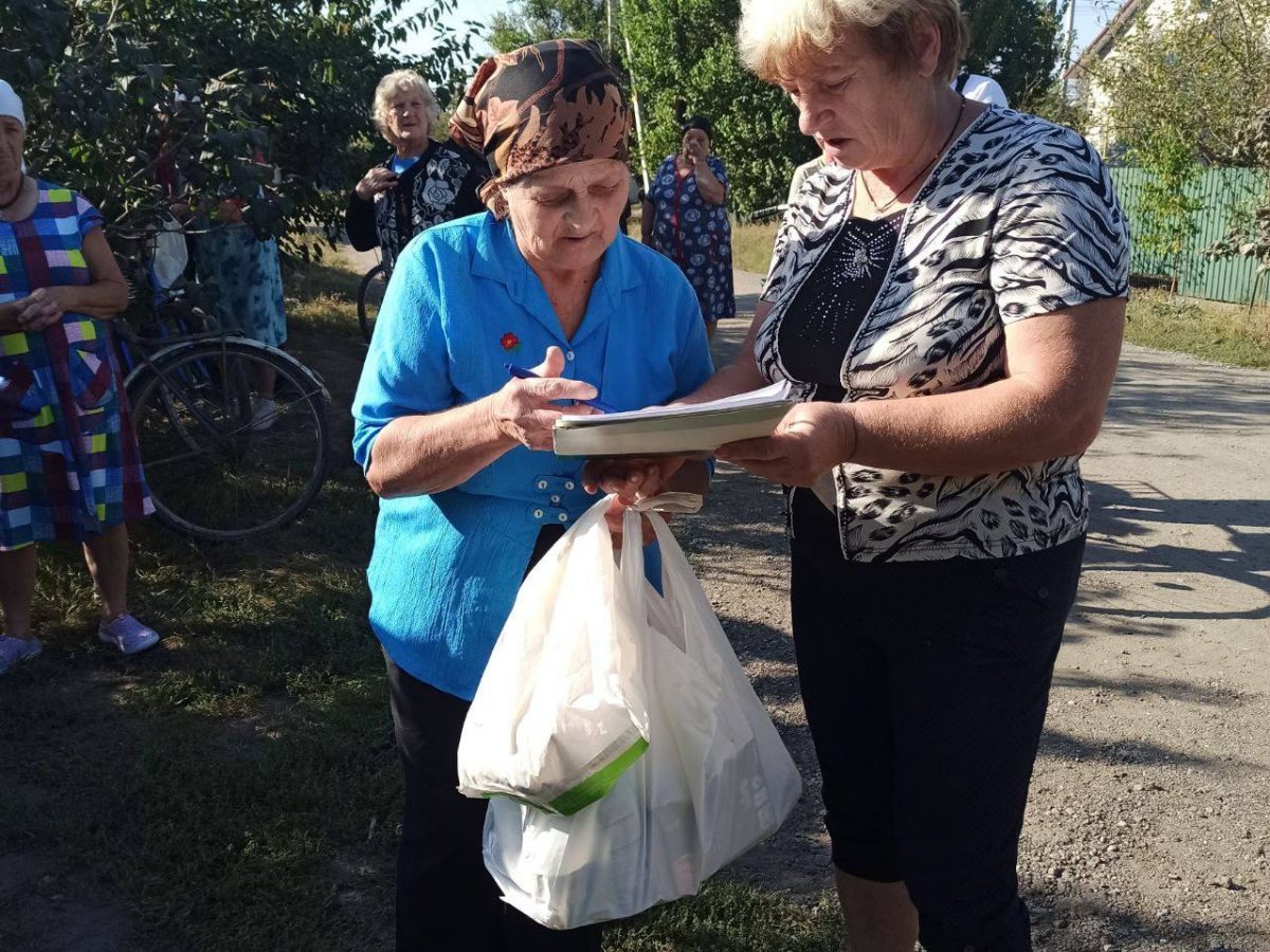 Надважливо, надавати  допомогу  тим, хто її потребує нагально.