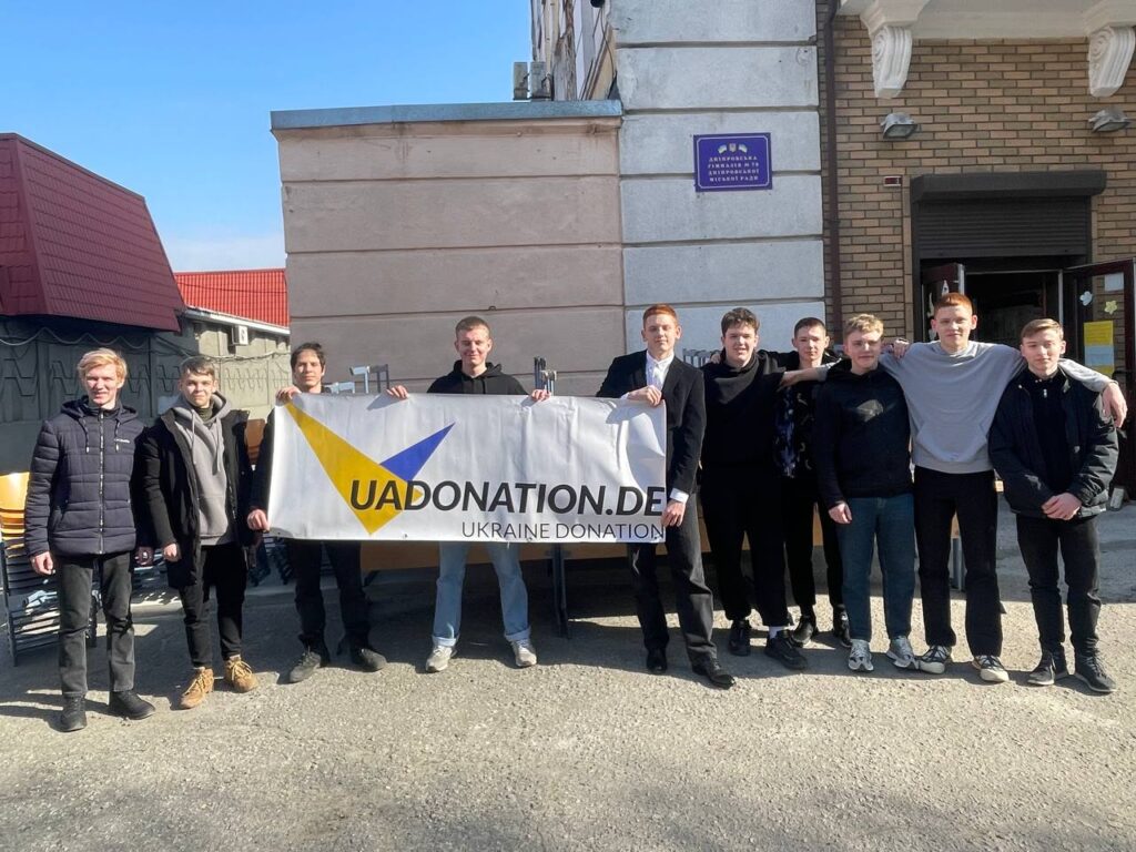Щиро вдячні Aventinus-Gymnasium та Ukraine Donation e.V. за можливість доставити меблі в школу №79  у м. Дніпро! 