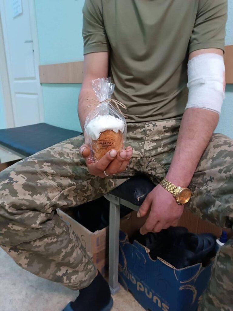 Напередодні Великодня разом з волонтерами Марина Гацко привітали наших захисників, що проходять лікування та реабілітацію у Міська клінічна лікарня 6 м.Дніпра